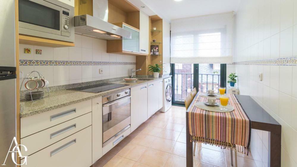 Apartamento Plaza De Espana Ribadeo Bagian luar foto